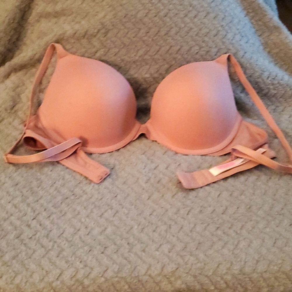 PINK Wear Everywear Push-Up Bra 34B